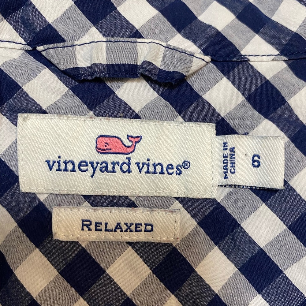 COPY - Vineyard Vines navy blue long sleeve butto…